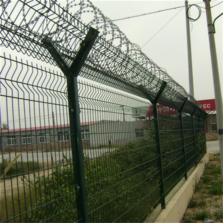 機(jī)場(chǎng)金屬隔離鋼網(wǎng)墻圖片4